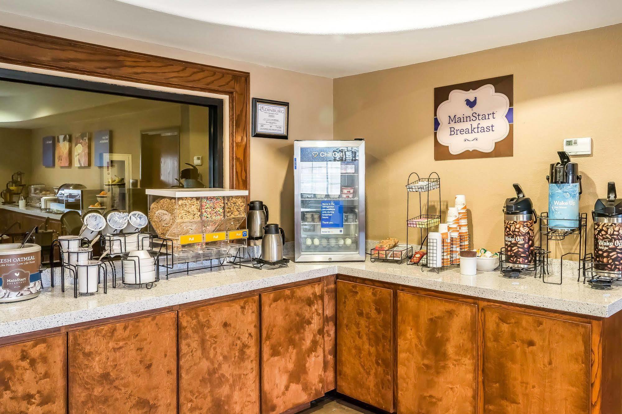 Mainstay Suites אדינבורג מראה חיצוני תמונה
