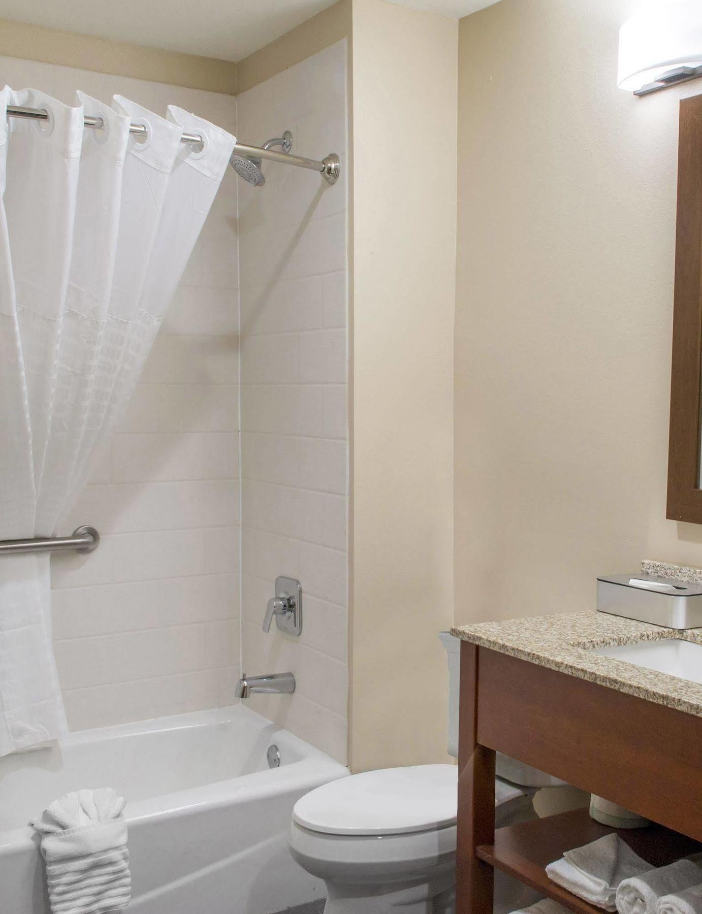 Mainstay Suites אדינבורג מראה חיצוני תמונה