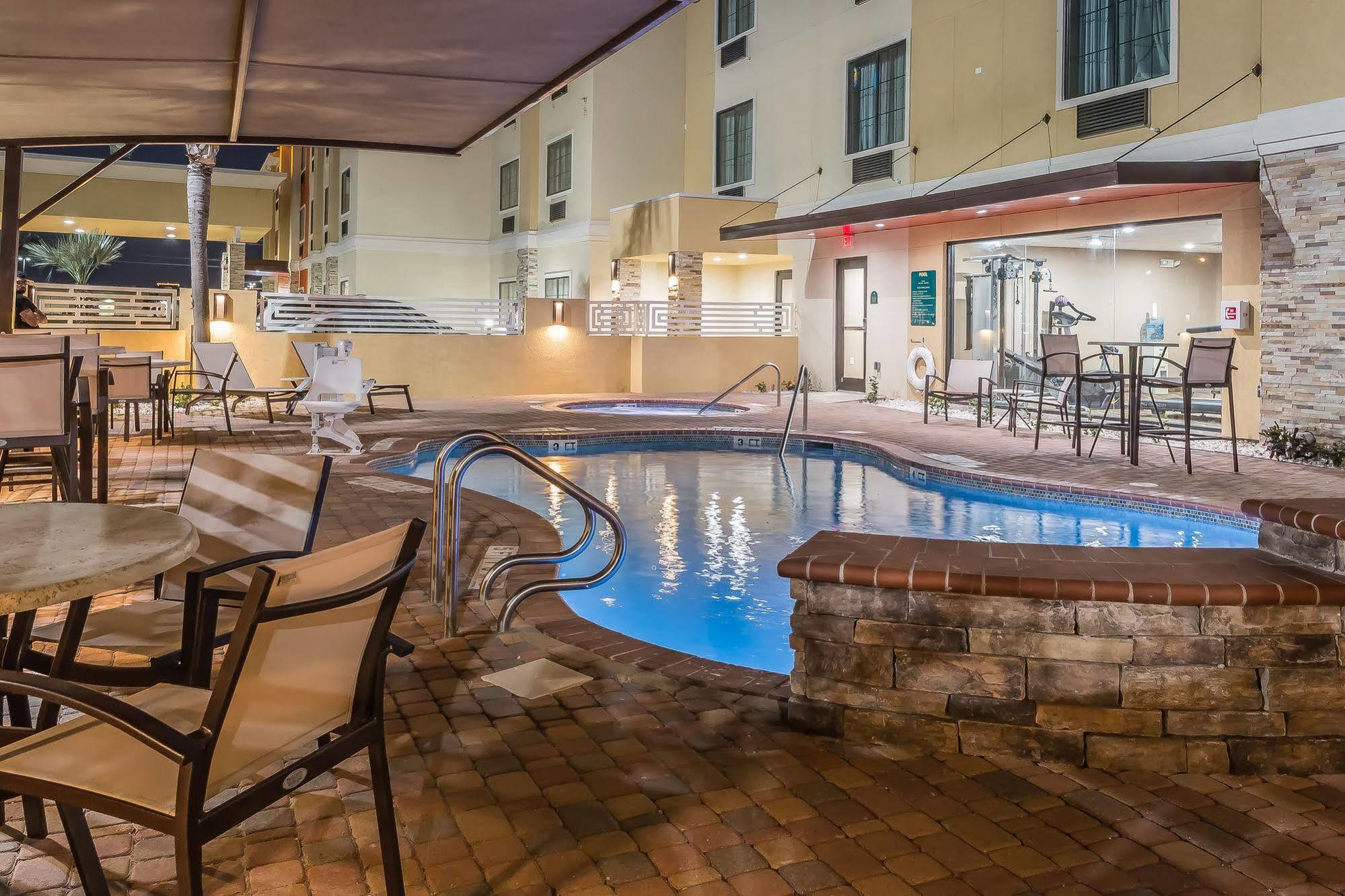 Mainstay Suites אדינבורג מראה חיצוני תמונה