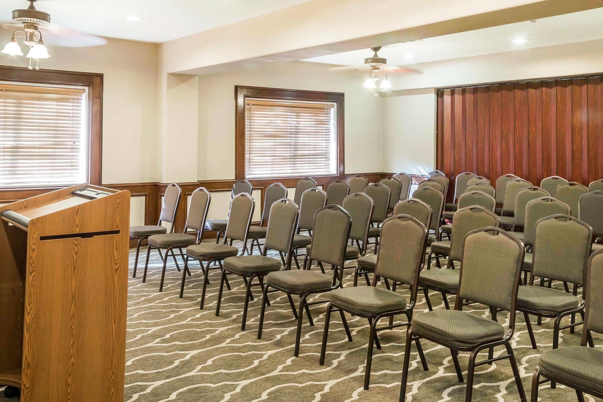 Mainstay Suites אדינבורג מראה חיצוני תמונה